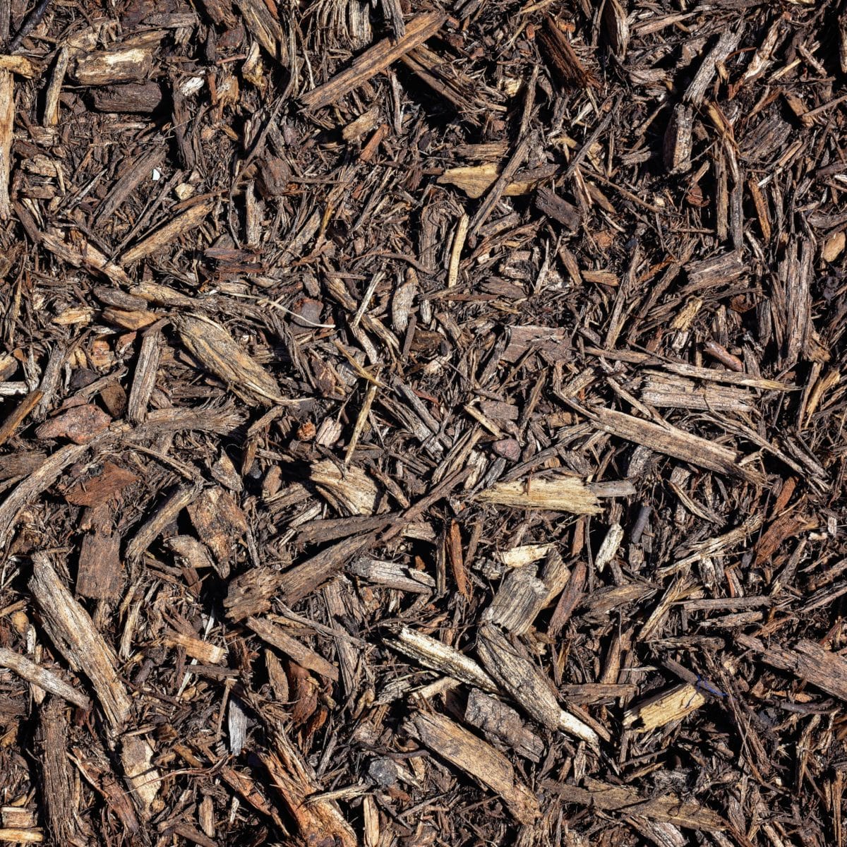 Natural & Rubber Mulch Carefree Lawn Center